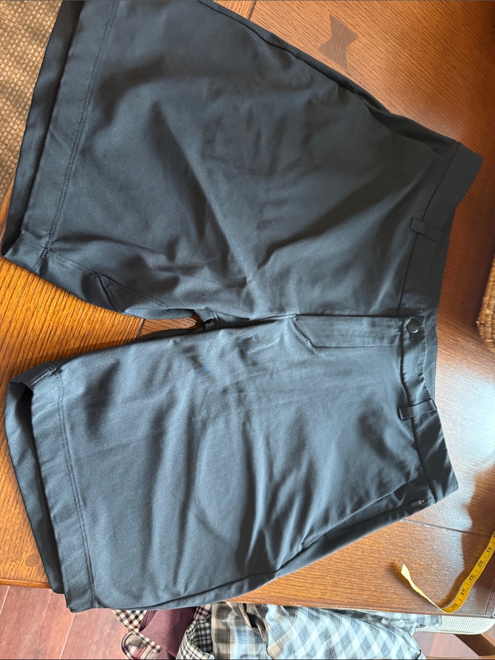 lululemon athletica Men's Black Athletic Shorts